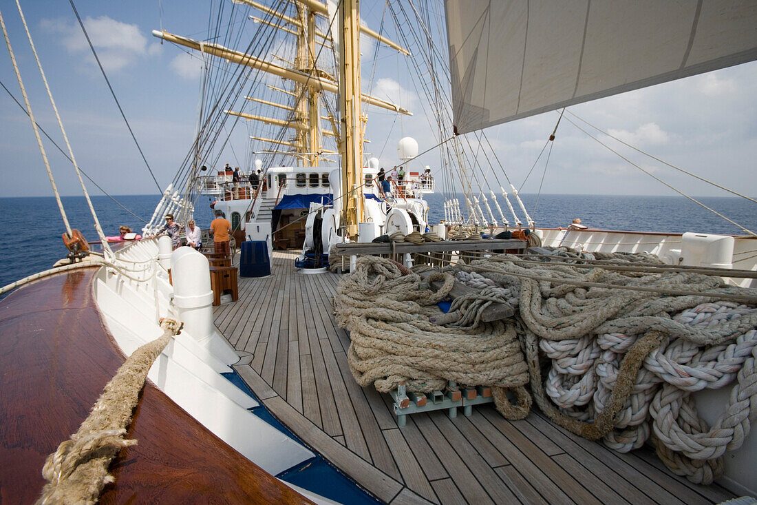 Main Bow Deck