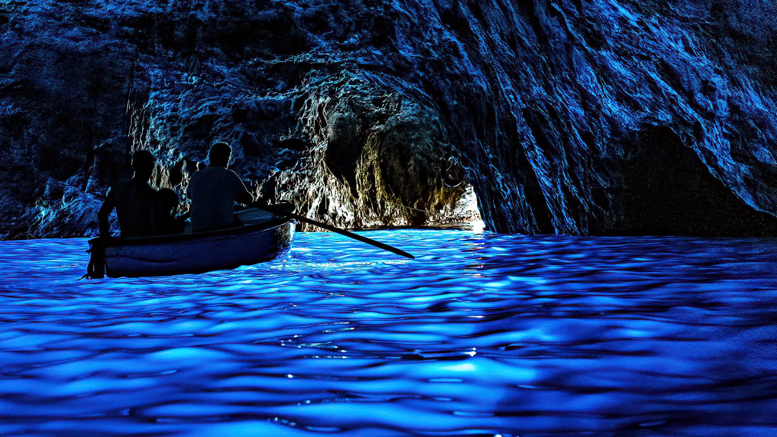 Blue Grotto Stopover