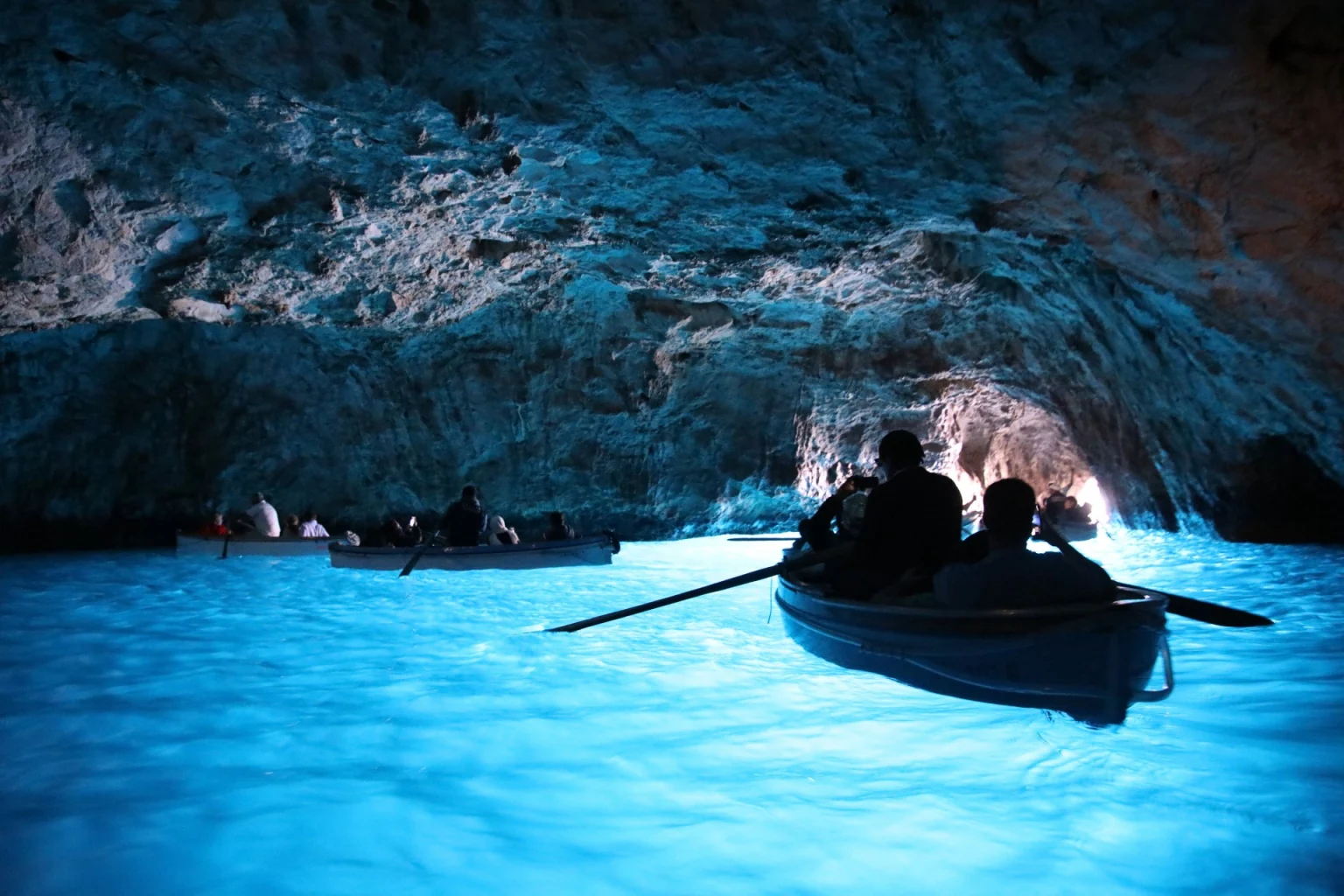 Grotta Azzurra (Blue Grotto)