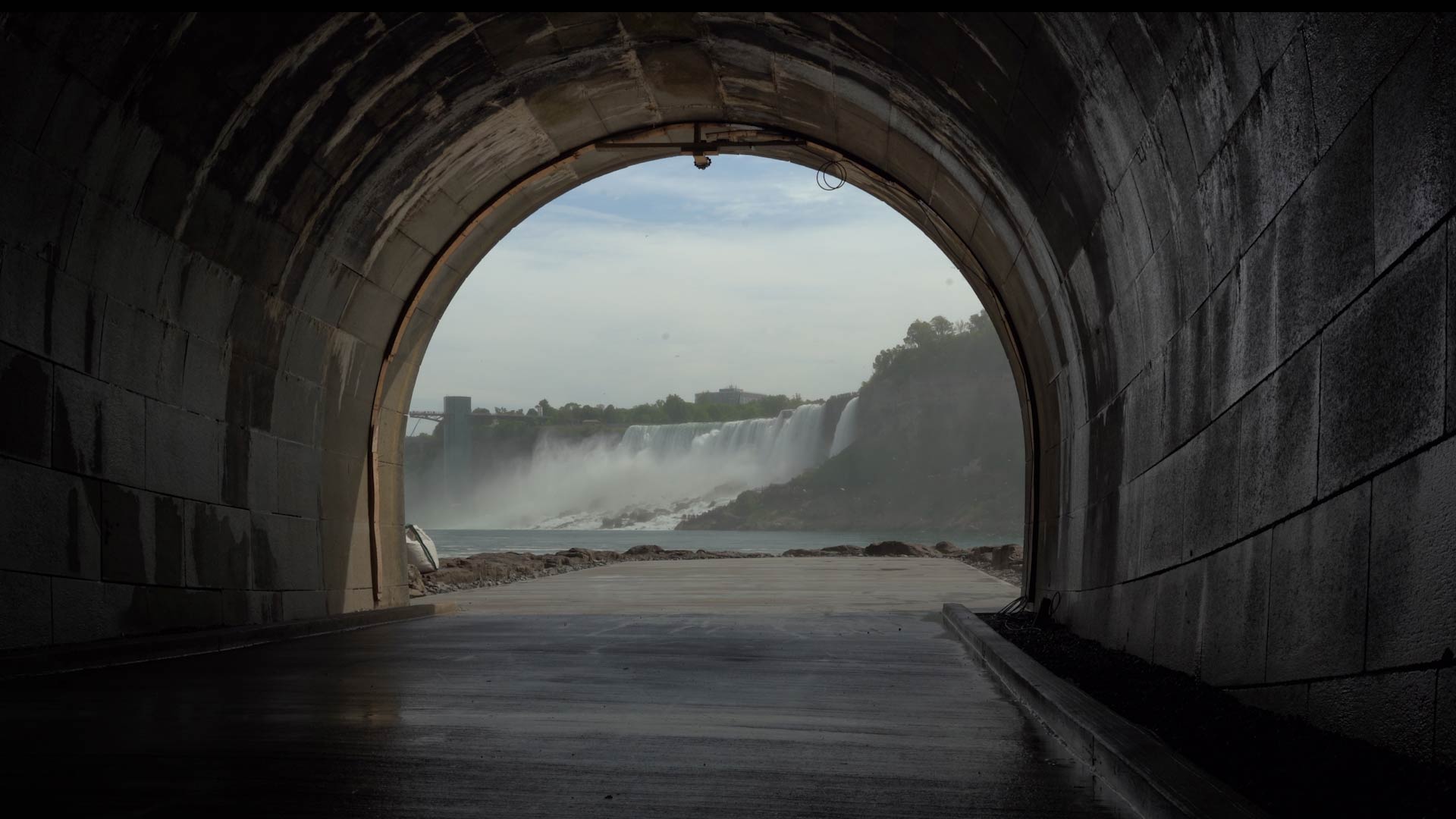 Niagara Falls Tunnel Time