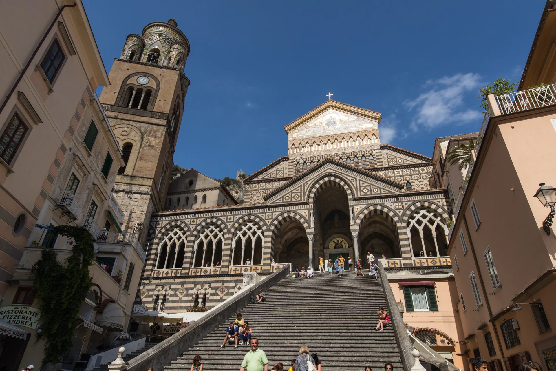Lunch in Amalfi Town