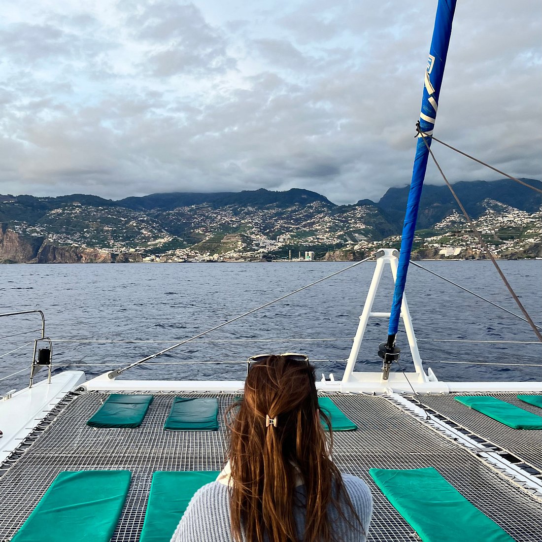 Catamaran Boarding