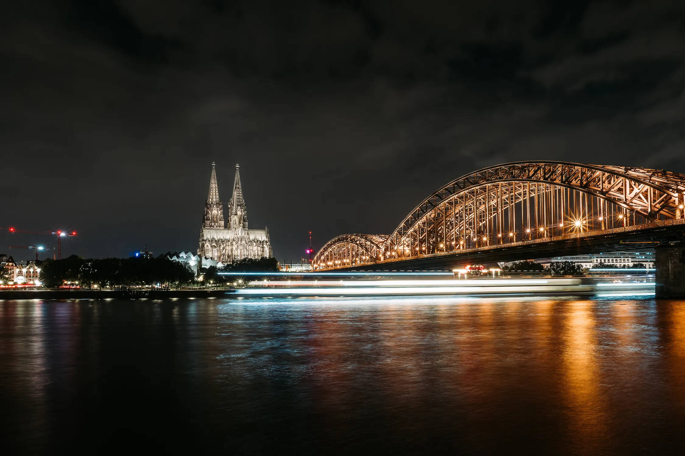 Rhine River Evening Panorama Cruise in Cologne