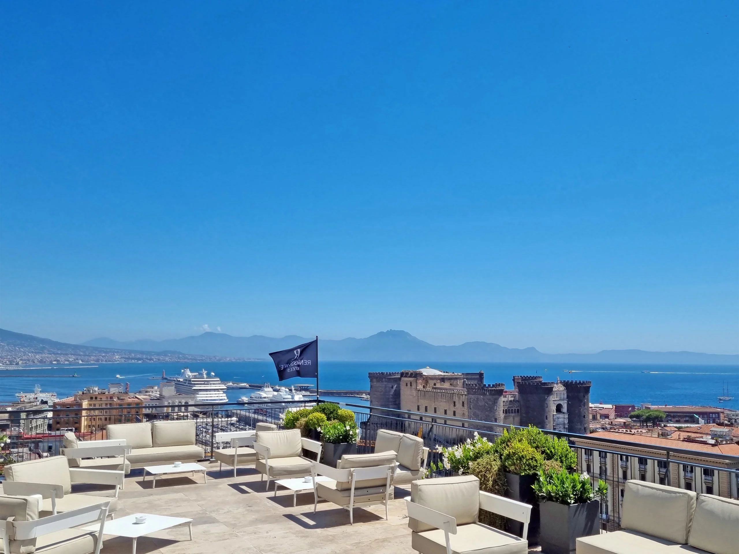 Renaissance Naples Hotel Mediterraneo