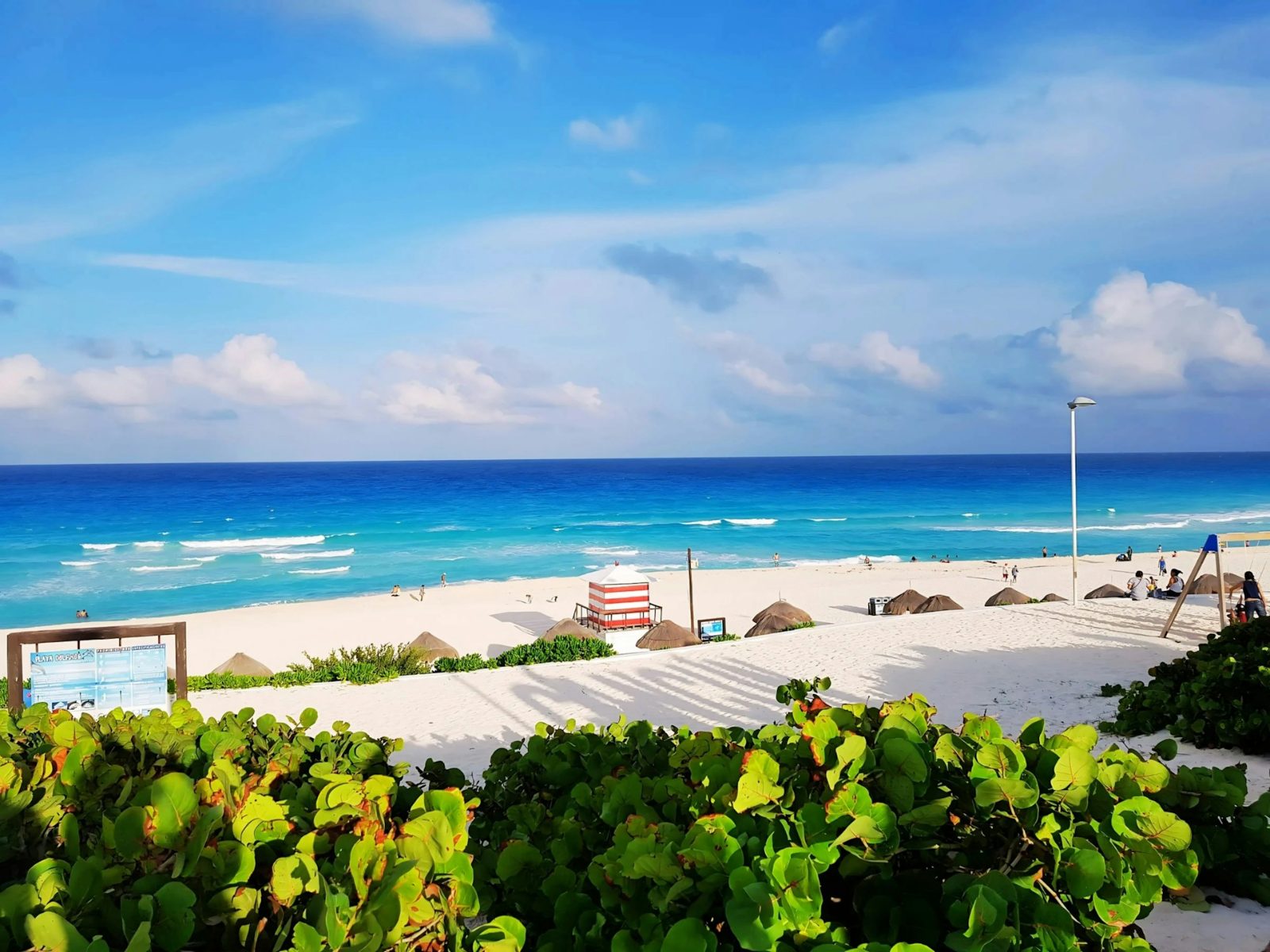 Playa Delfines