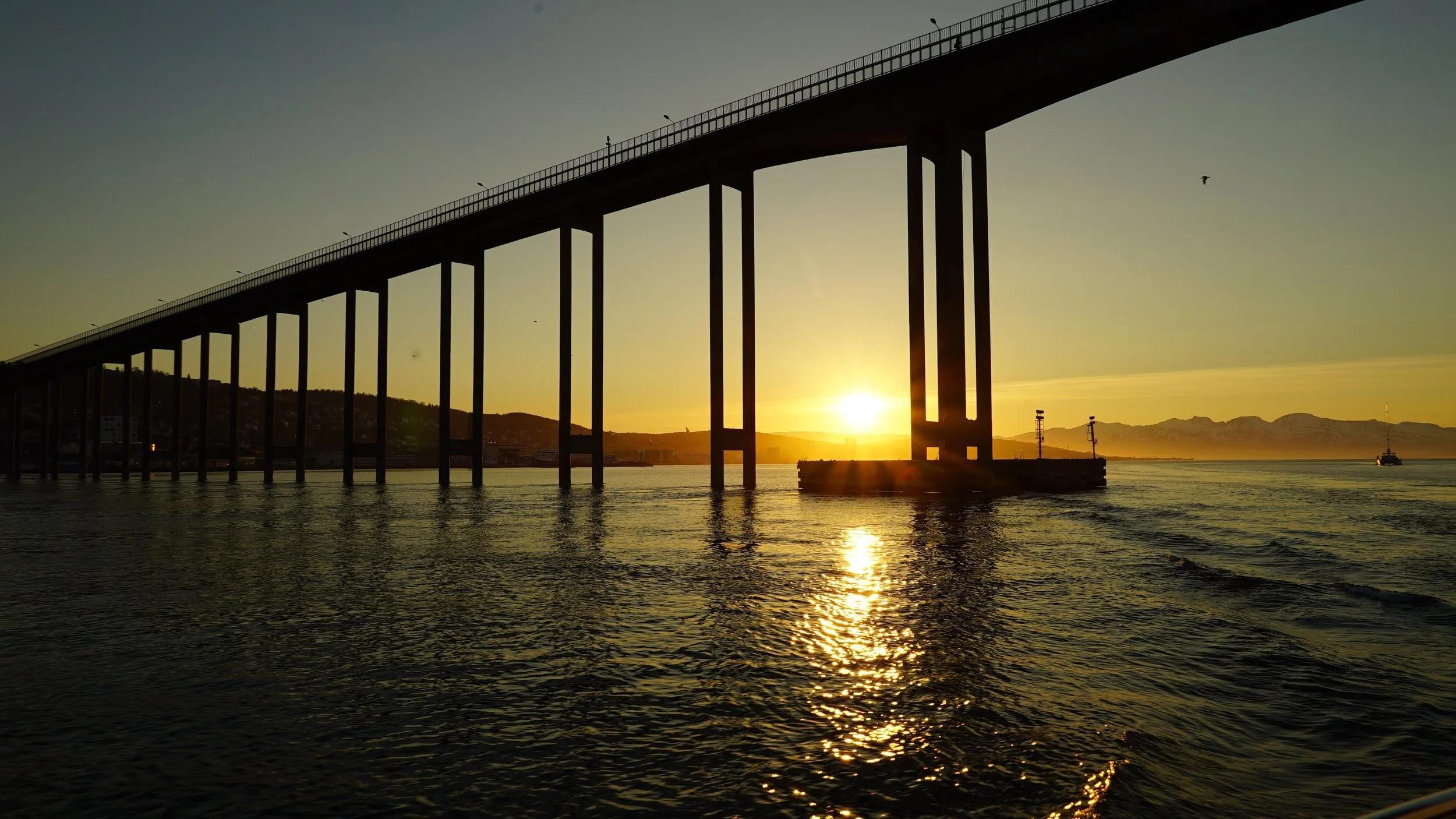Skjervøy Bridge