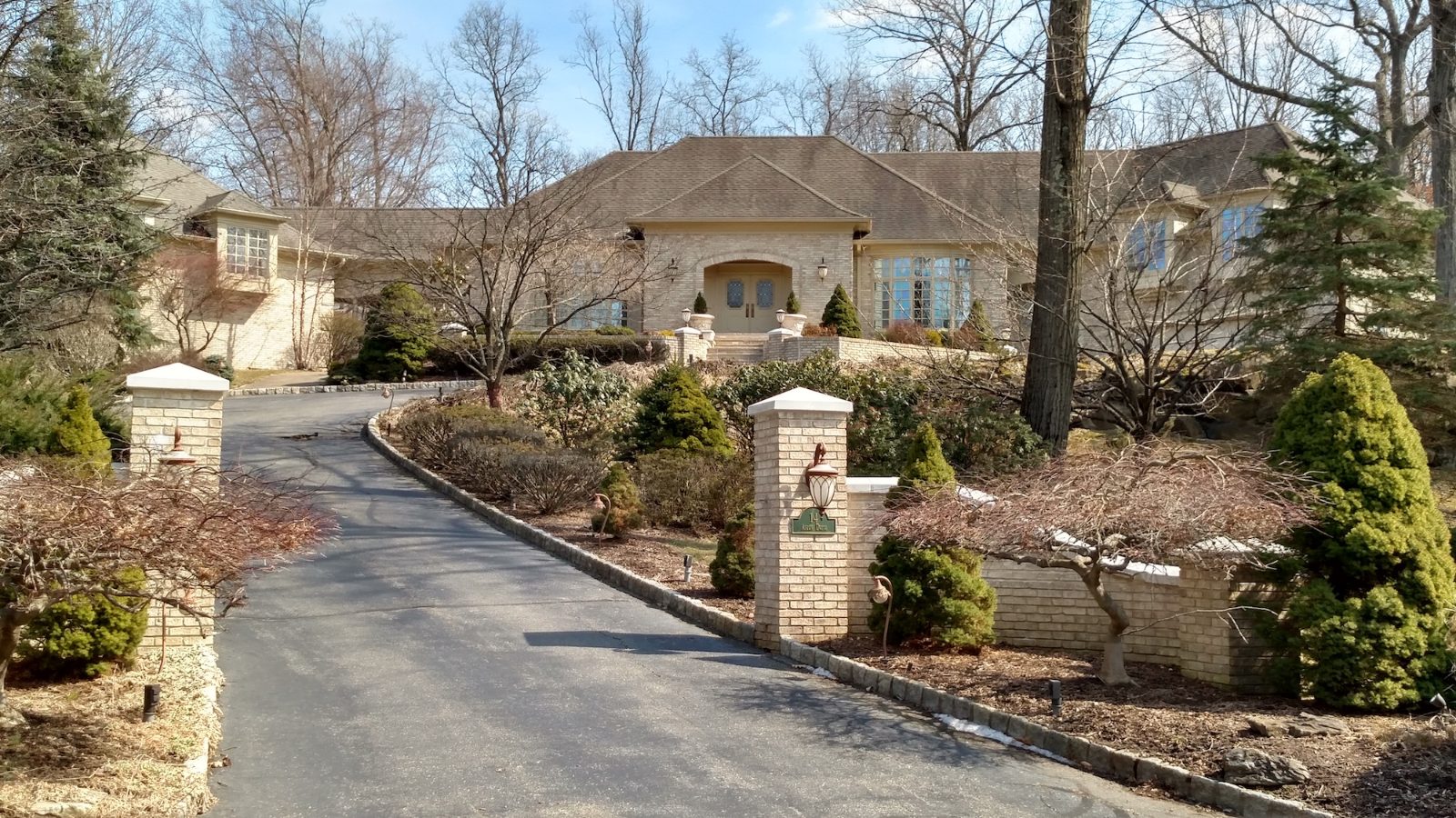 The Soprano House