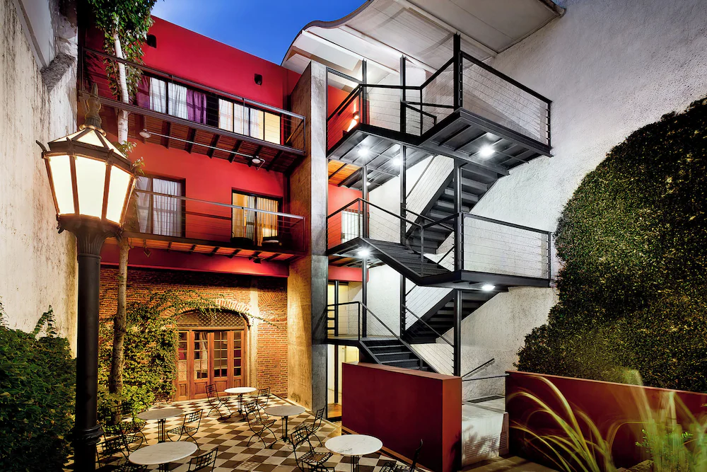 L'Adresse Hotel