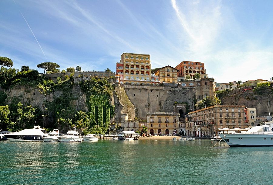Marina Piccola Pier