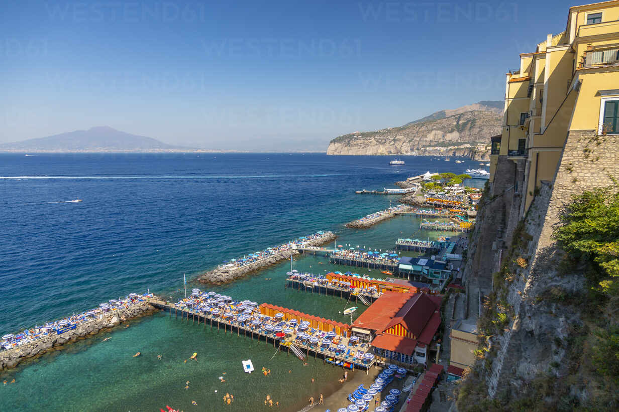 Leonelli's Beach