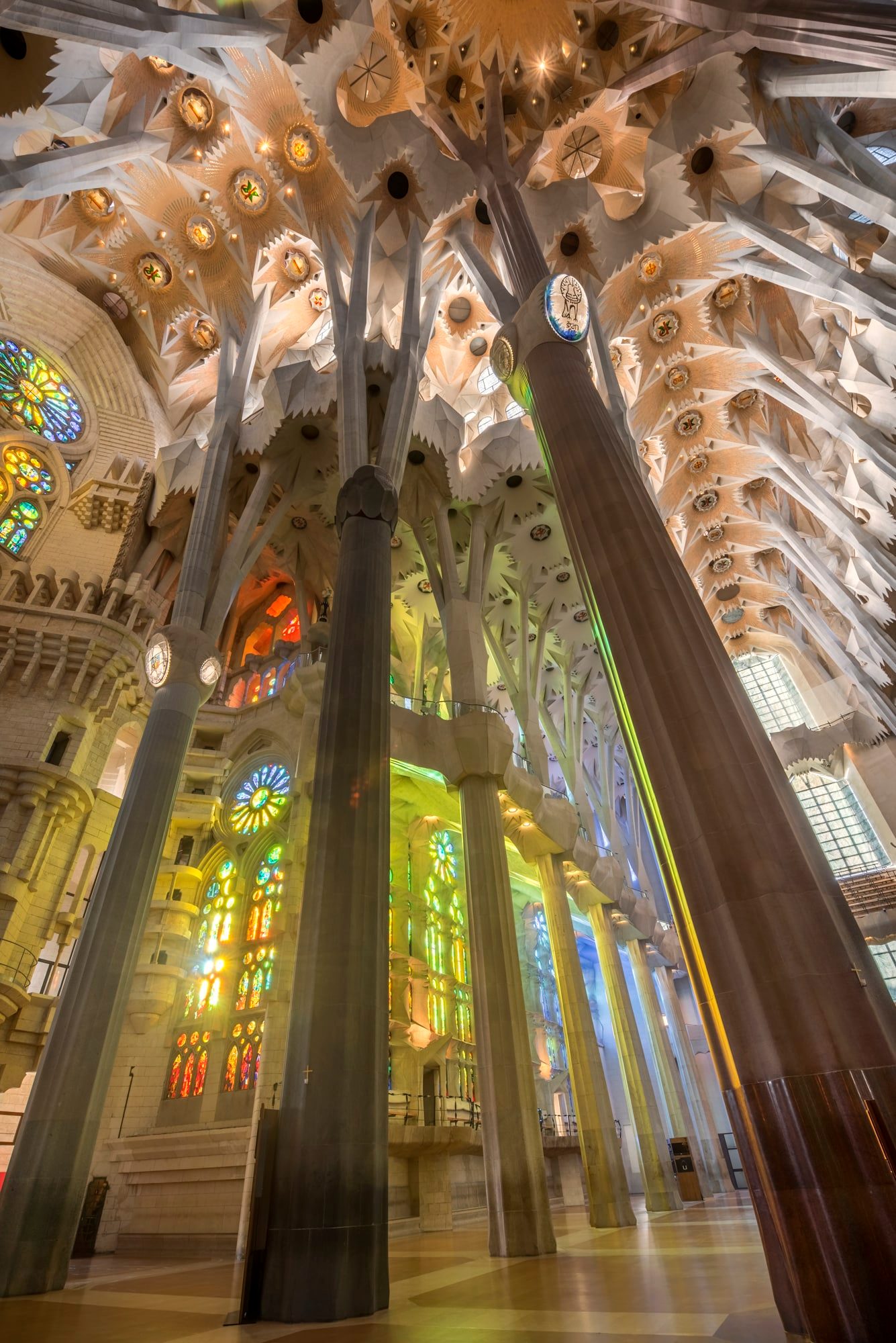 Nave Interior