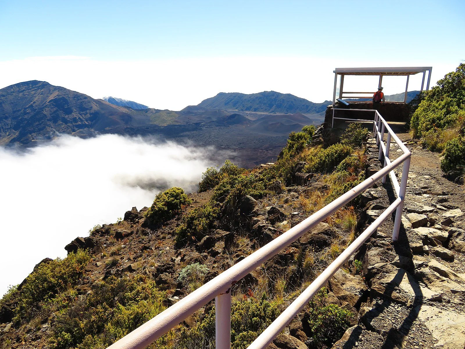 Leleiwi Overlook