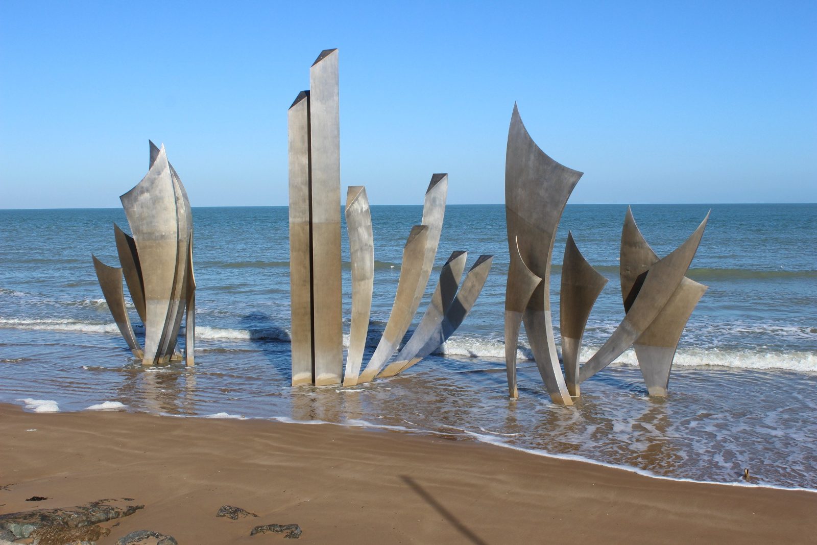 Omaha Beach Les Braves Memorial