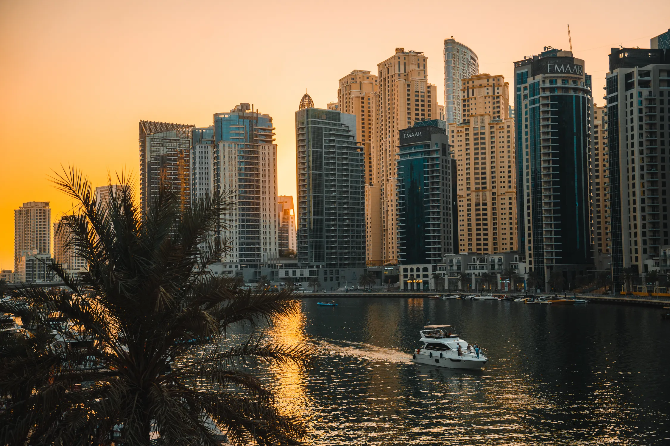 Marina Promenade Skyline