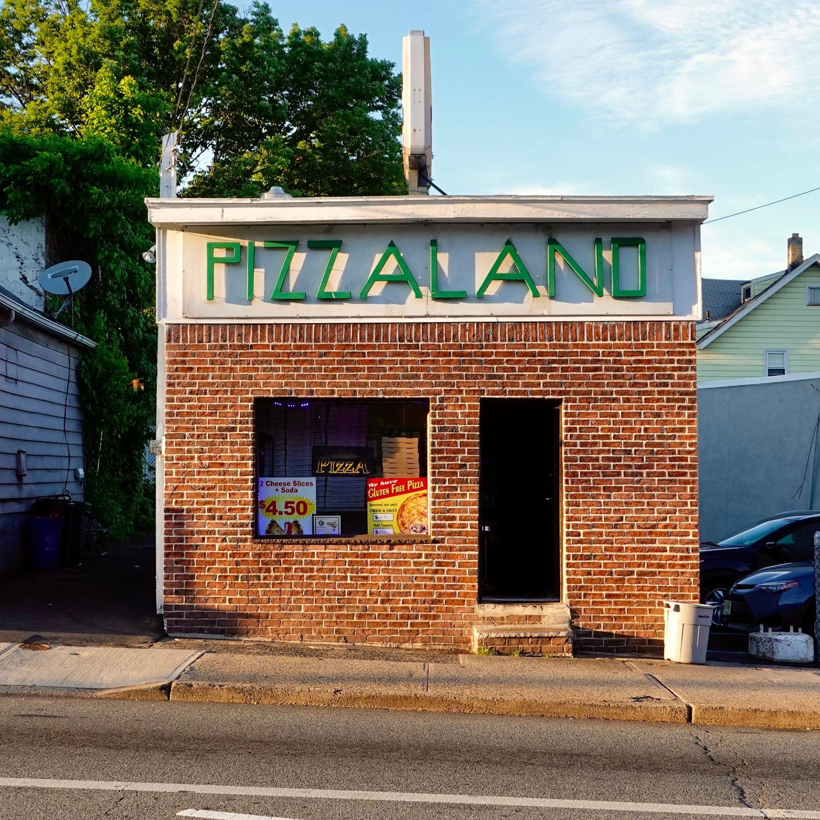 Pizzaland