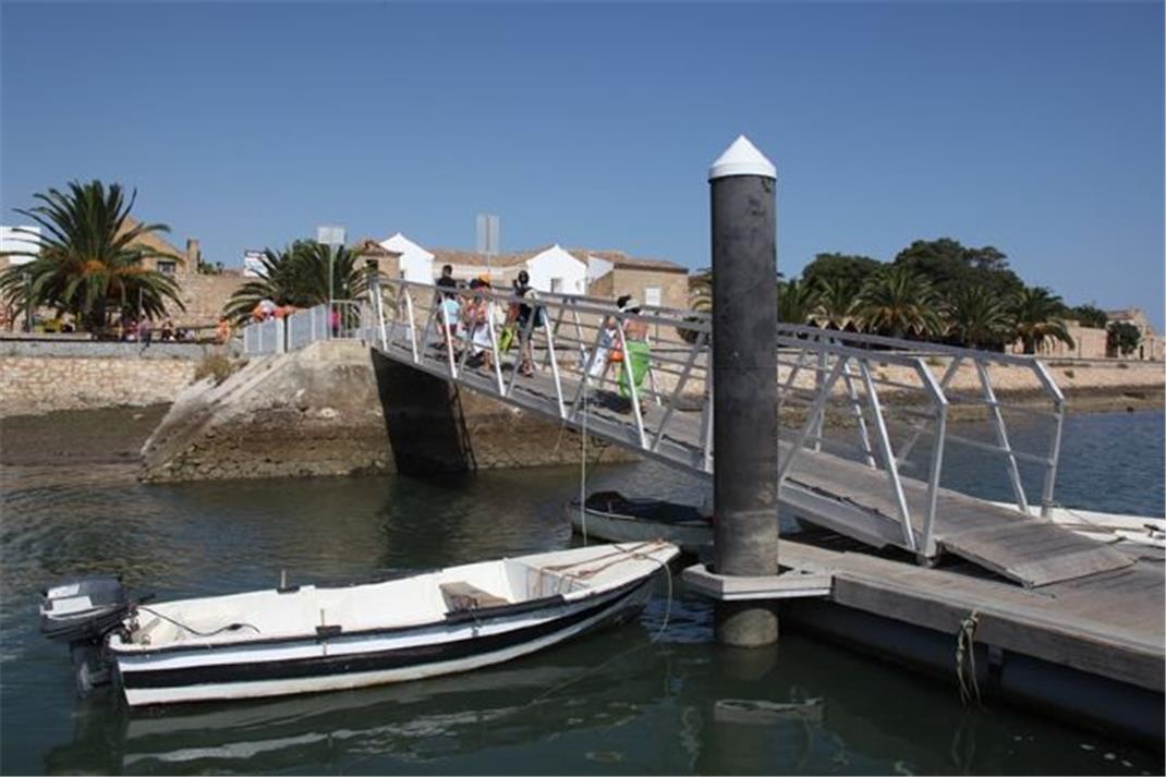 Marina Pontoon
