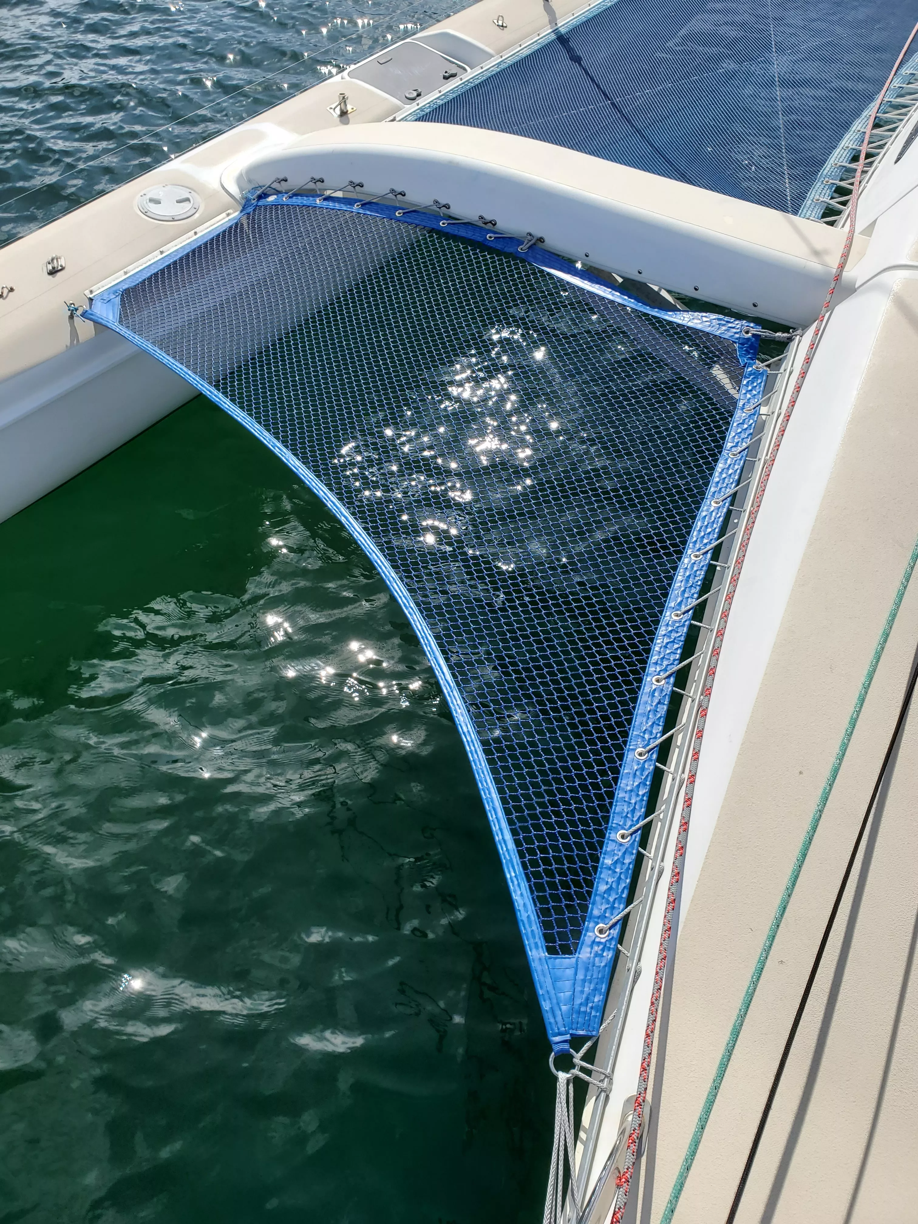 Catamaran Bow Net