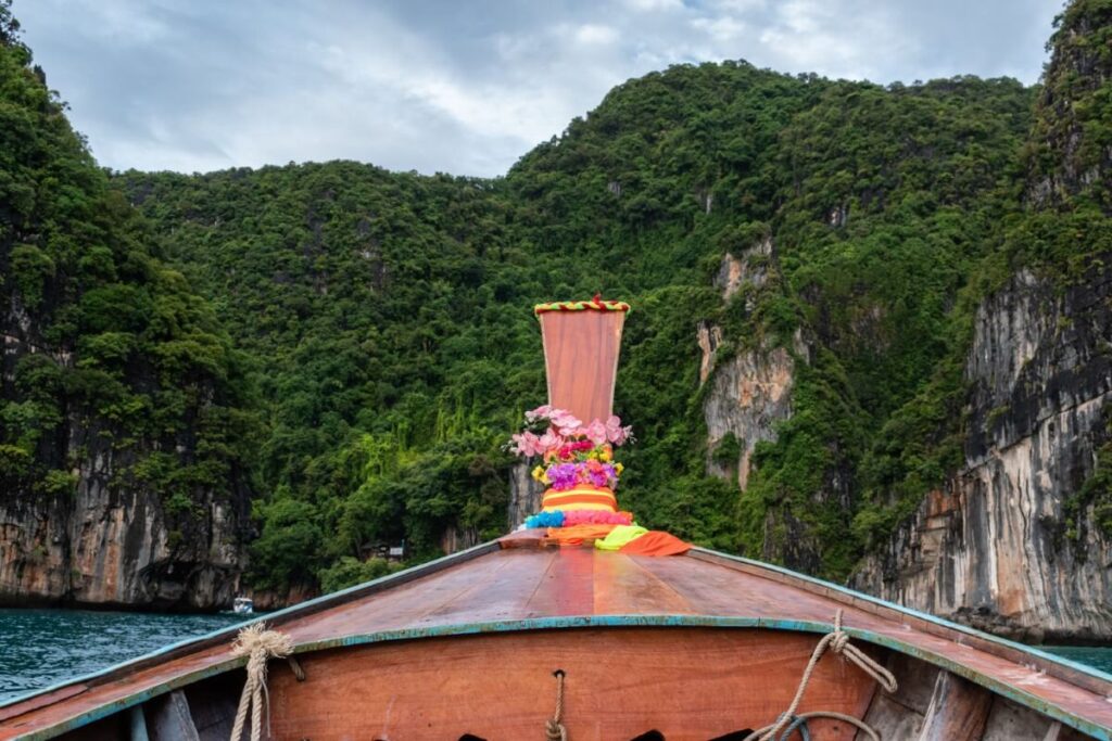 The Colorful Prow