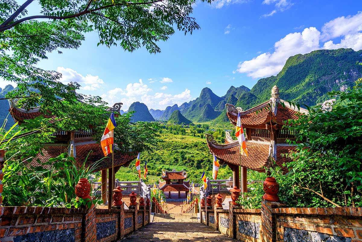 Truc Lam Pagoda