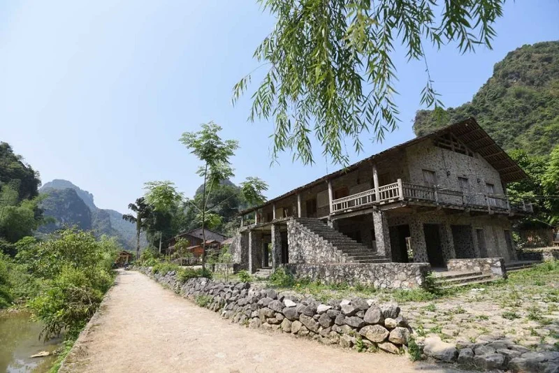 Khuoi Ky Stone Village