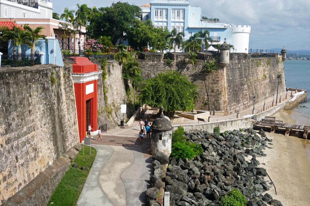 Gate of San Juan