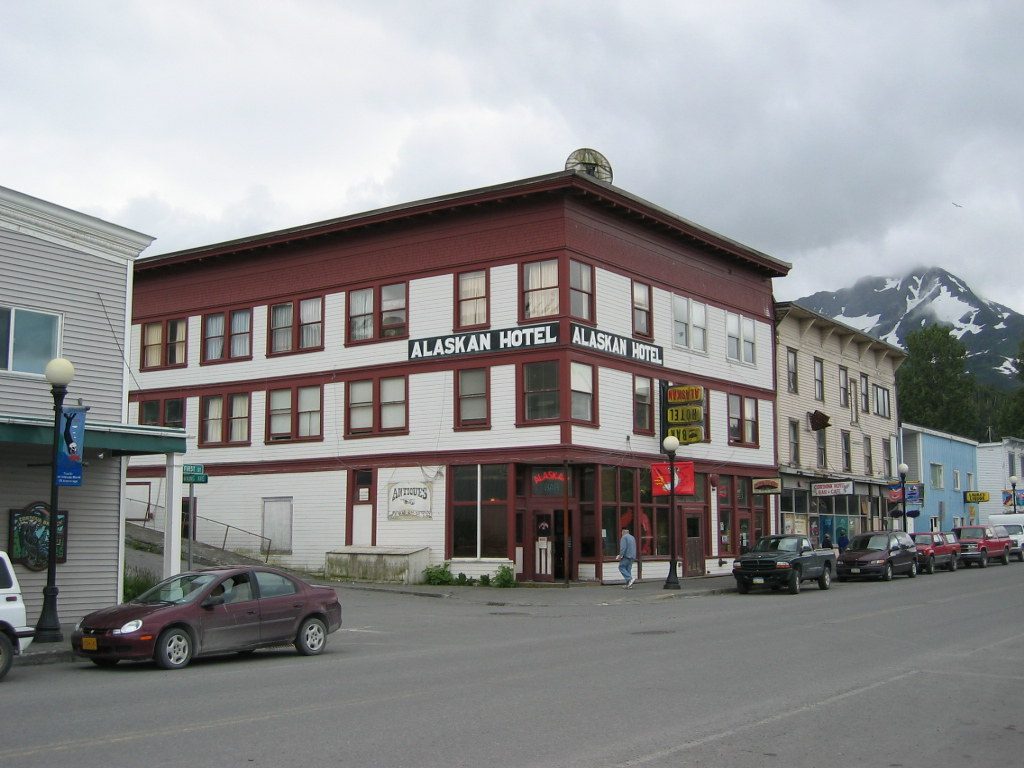 Alaskan Hotel & Bar