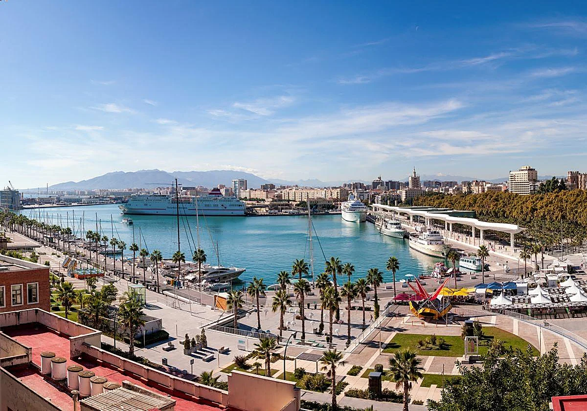 Muelle Uno Promenade