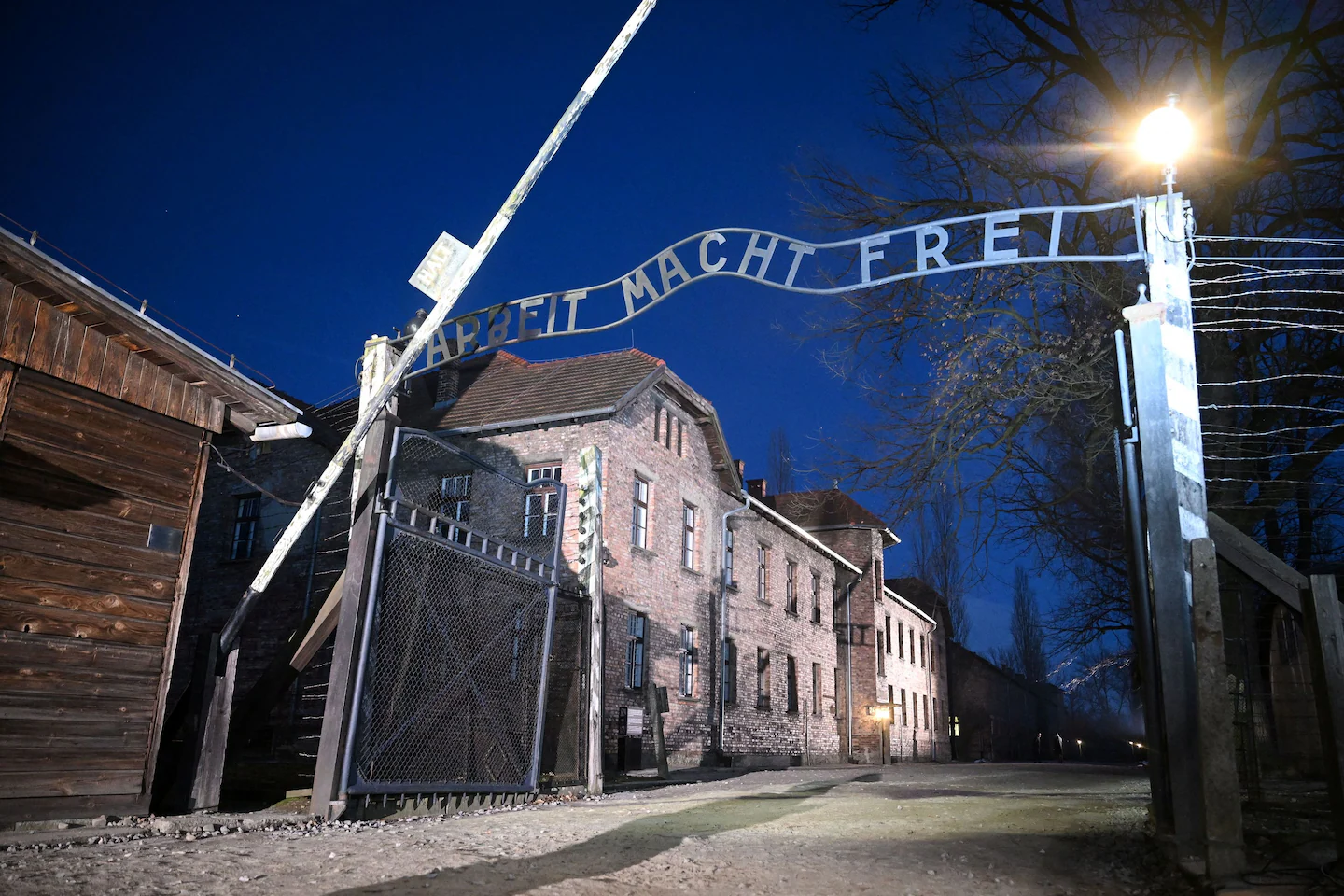 Arbeit Macht Frei Gate