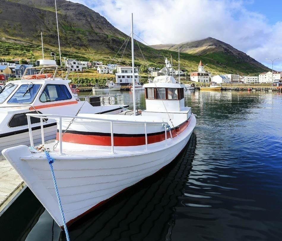 Akureyri Harbor Floating Pier