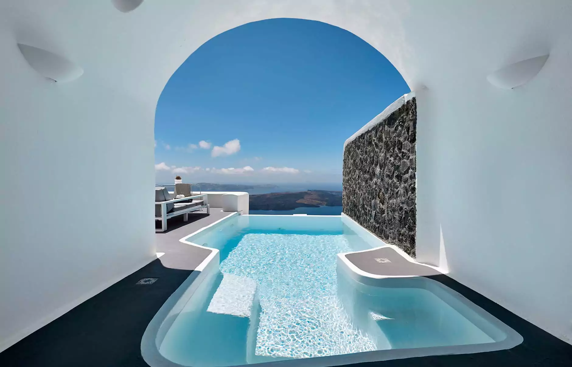 Pyrgos Suites