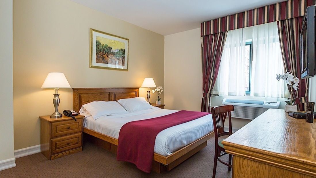 Chelsea Savoy Hotel