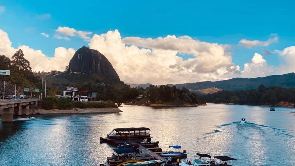Tour Medellin Guatape Y Hacienda Napoles