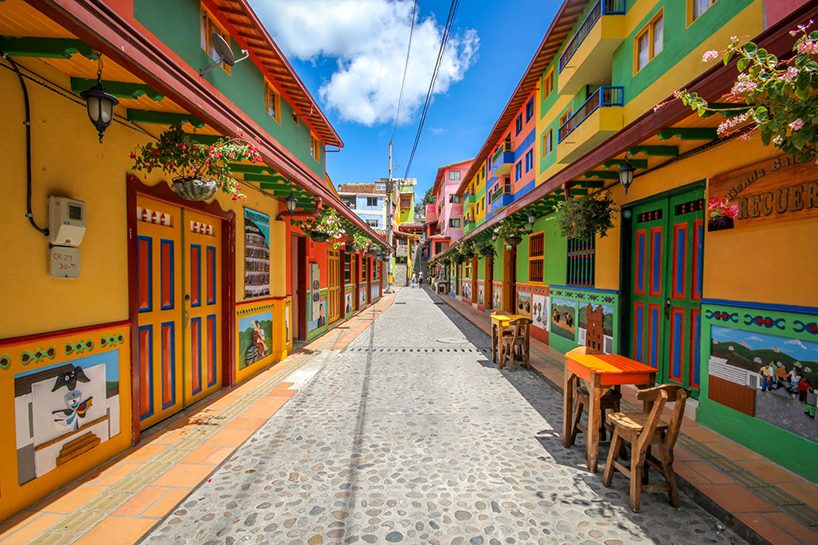 Guatapé Town Square
