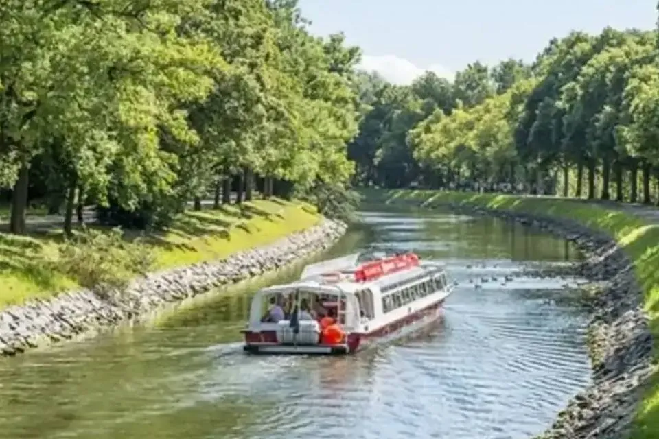 Stockholm Boat Tour Hop on Hop Off