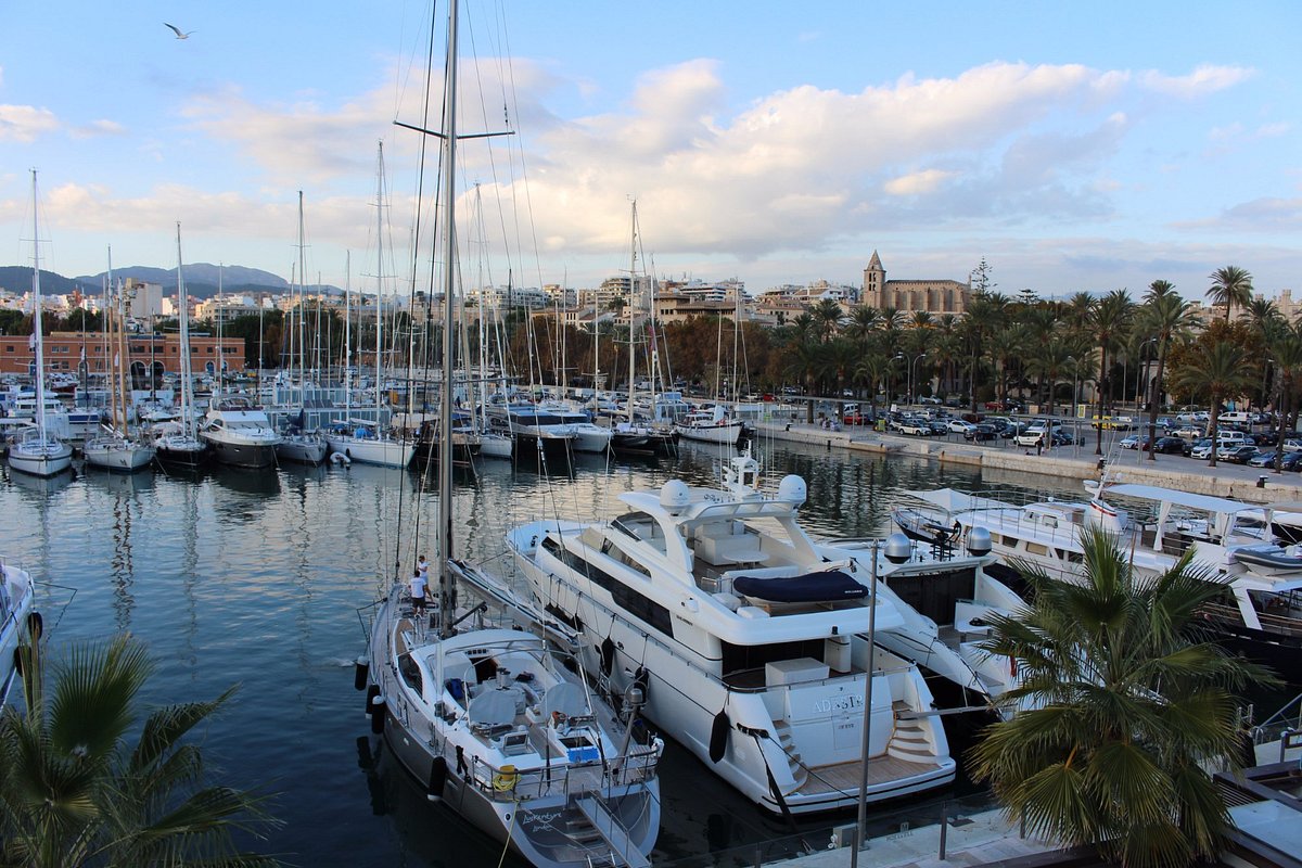 Moll de Xaloc Pier