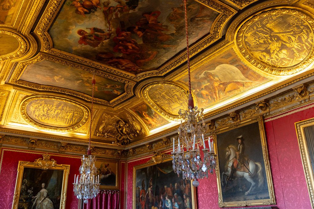 King's Grand Apartment