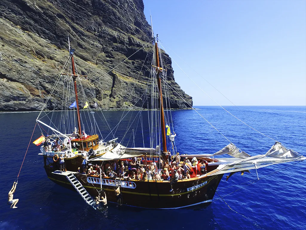 Pirate Rigging and Sails
