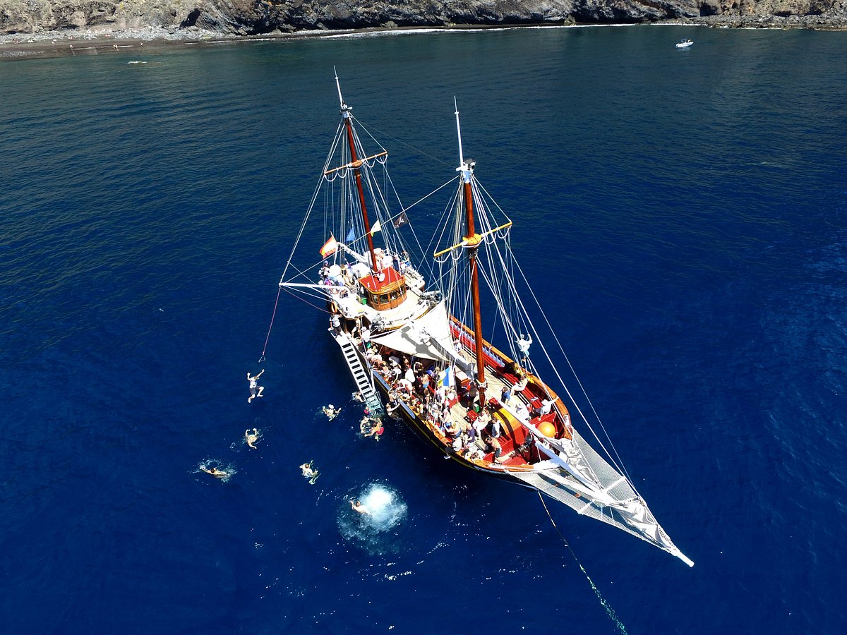 Boarding the Vessel