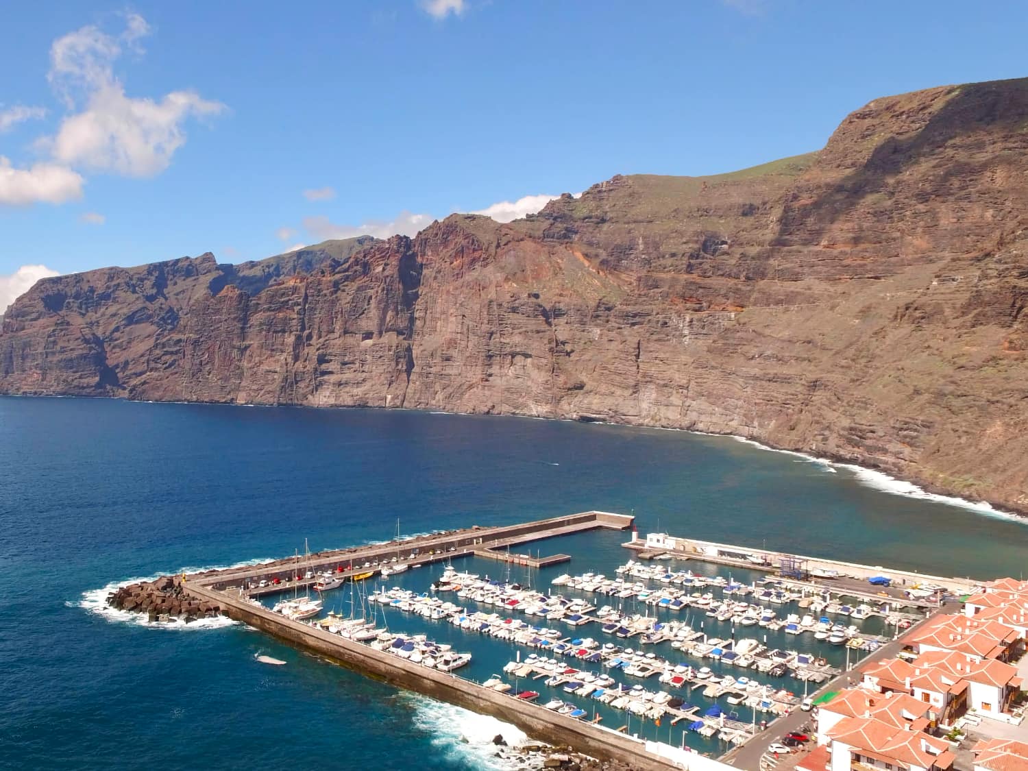 Puerto de Los Gigantes