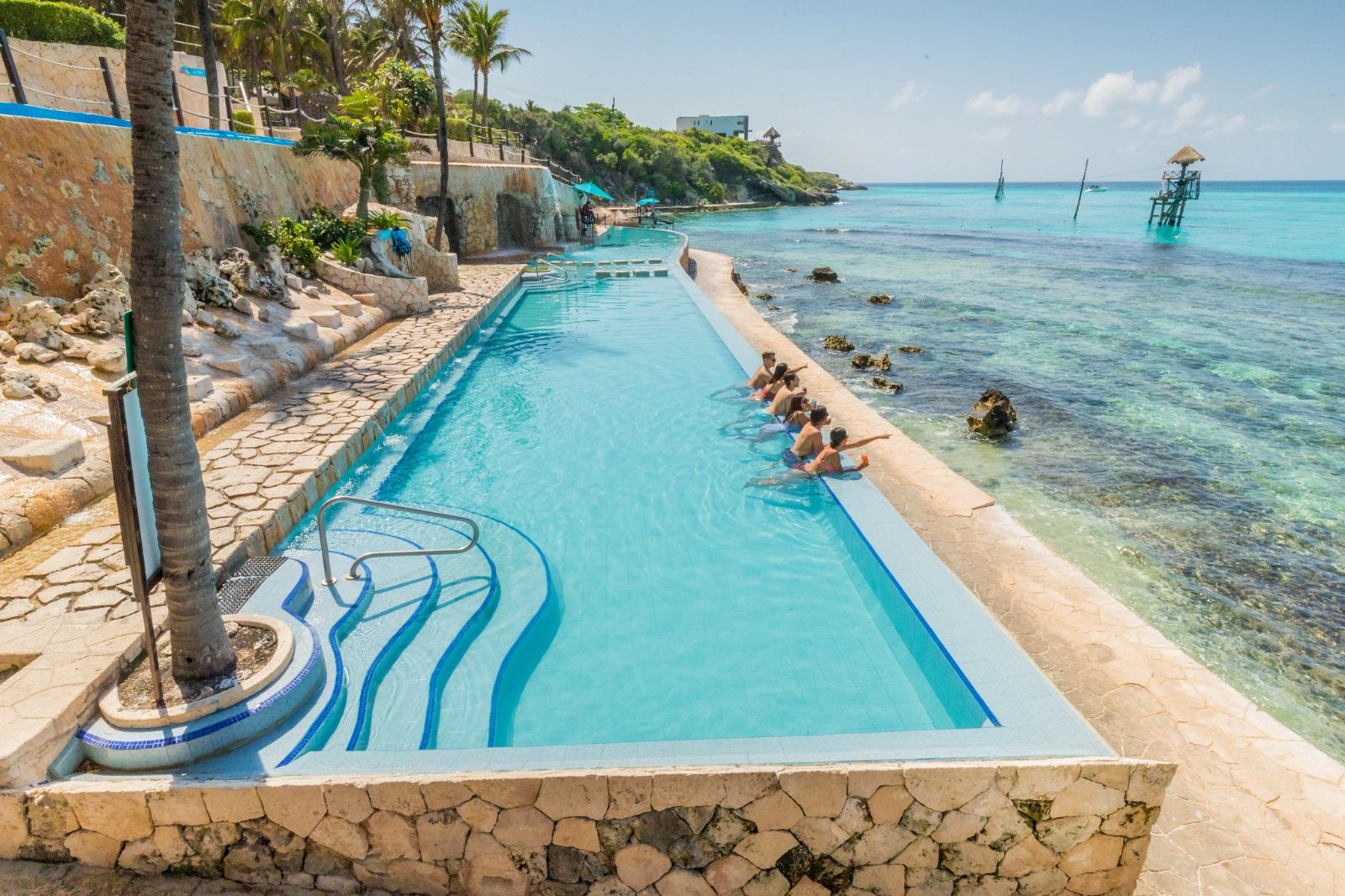 Panoramic Pool