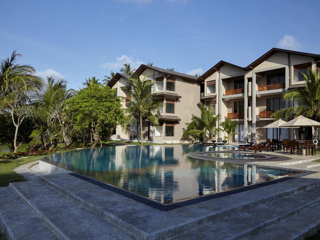 Amaranthe Bay Resort & Spa