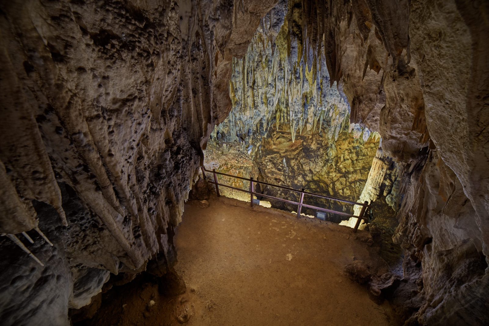 Barac Caves