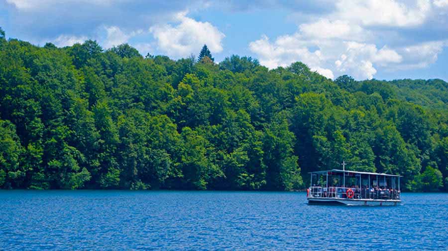 Kozjak Lake