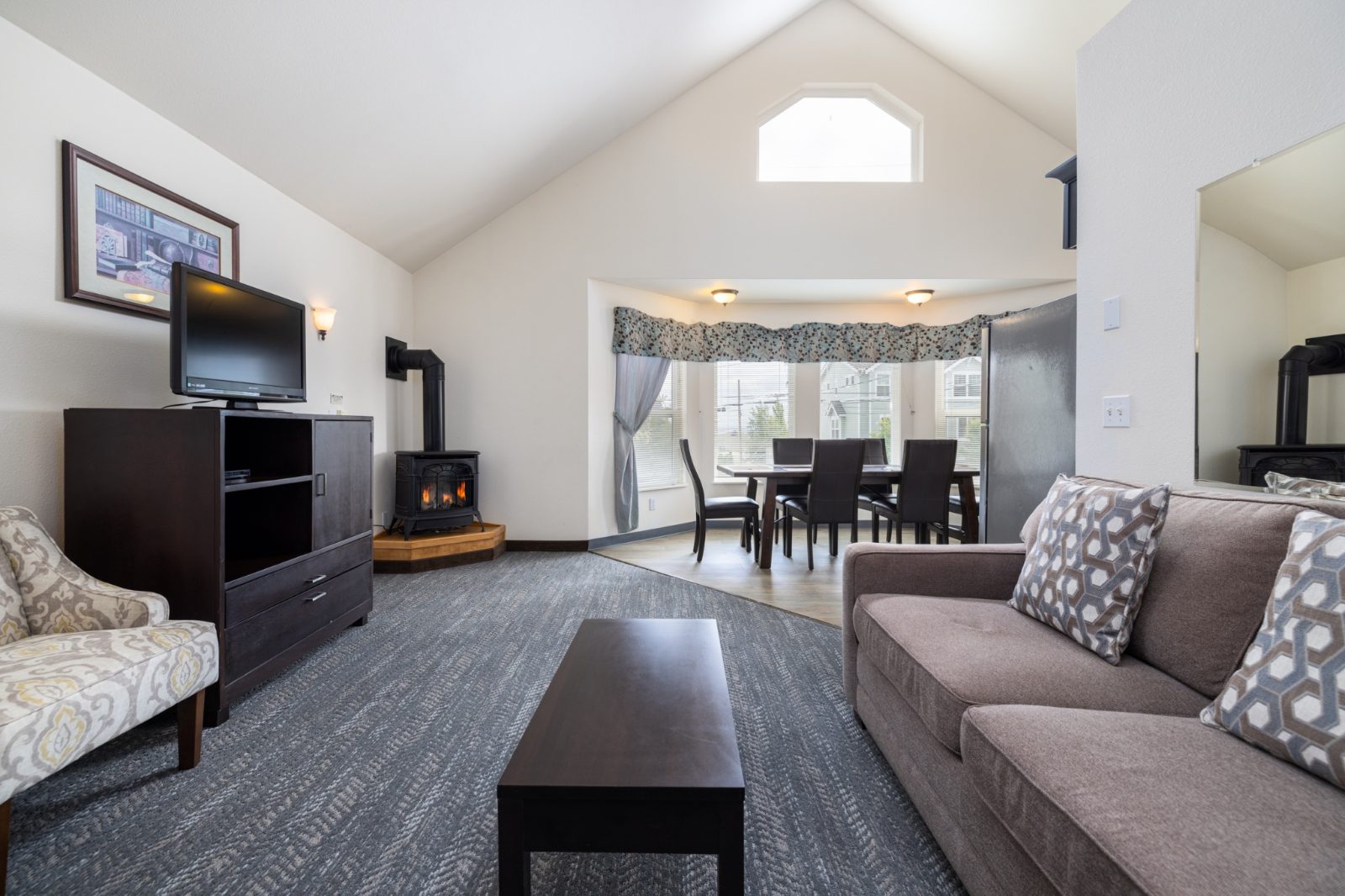 Sunrise Inn Villas and Suites