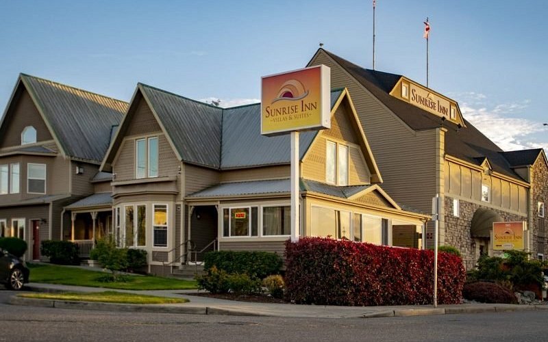 Sunrise Inn Villas and Suites