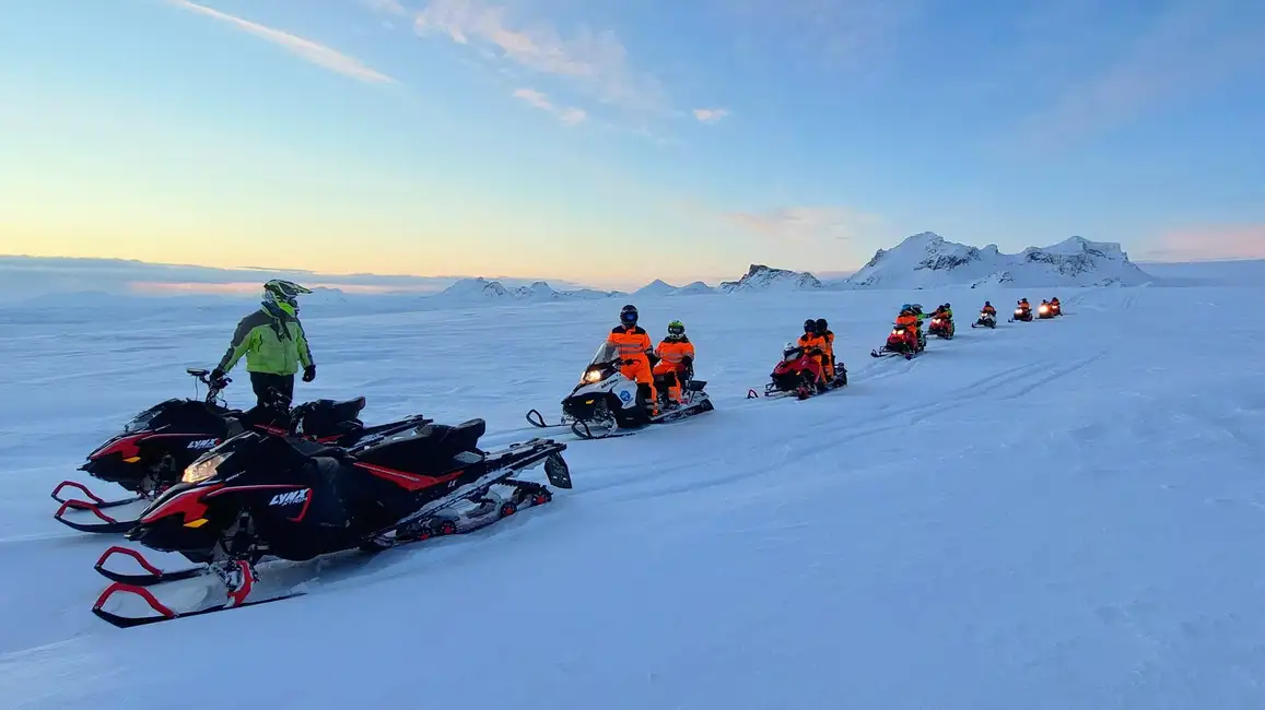 Snowmobile Convoy Path