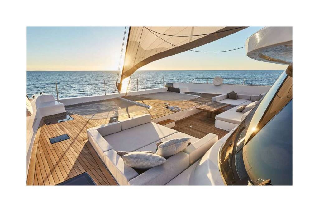 Sun Deck Lounge Area
