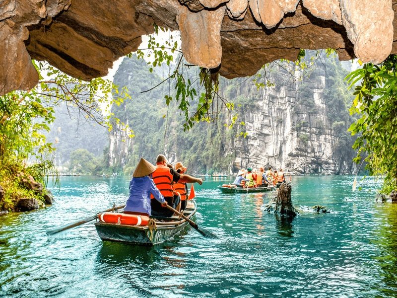 Trang an Boat Tour