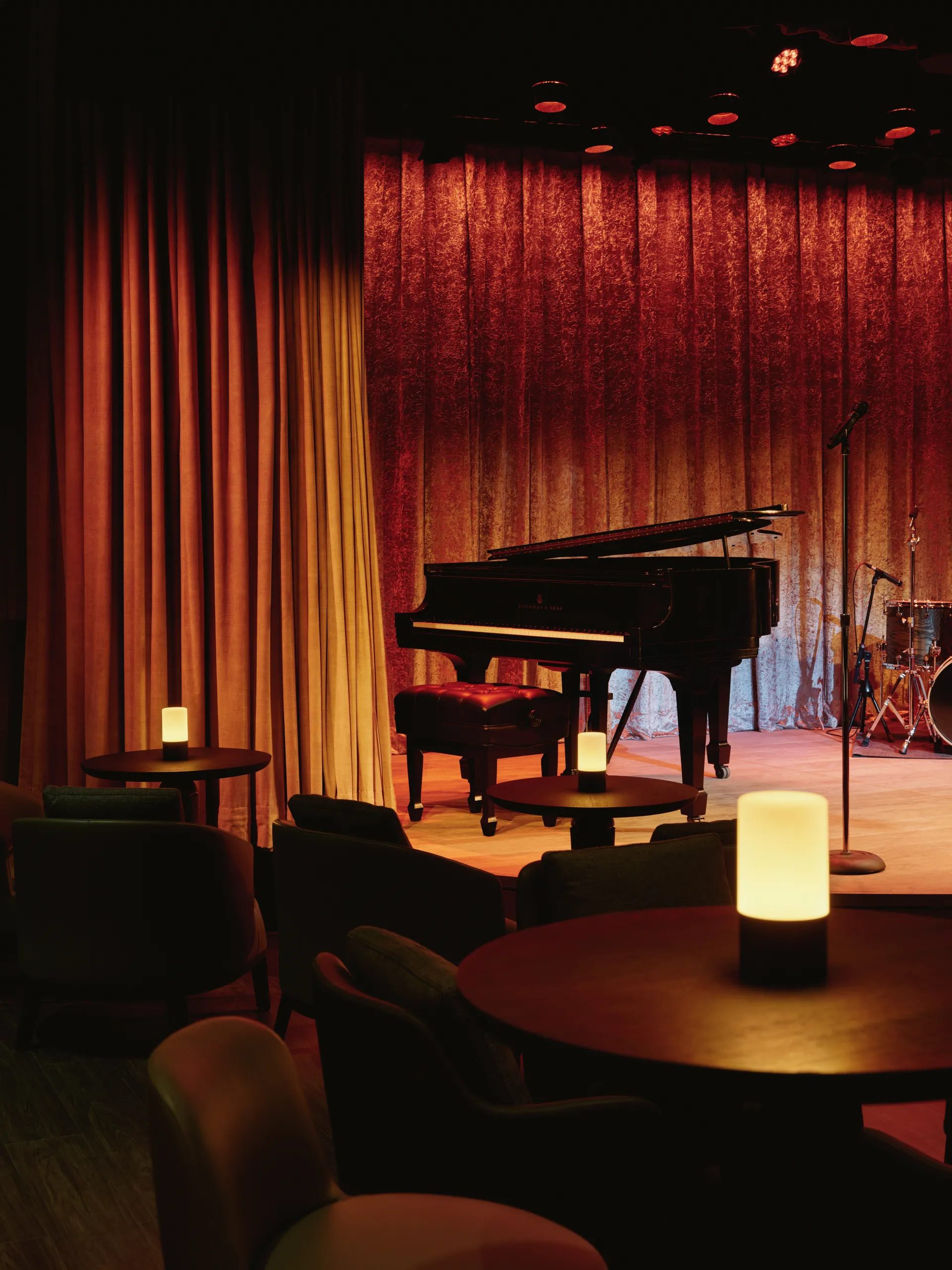 Intimate Seating Arrangement