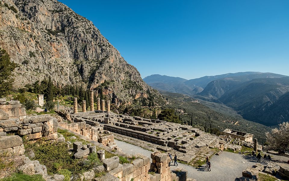 Delphi Tours From Athens